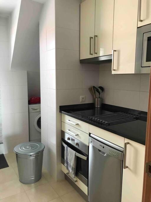 Precioso Atico Con Parking Privado. Vistas Al Rio Apartment Limpias Luaran gambar